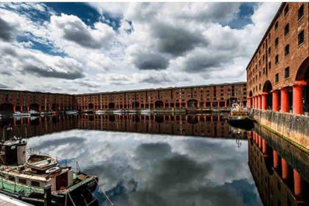 Liverpool, Superb City Centre Apartment With Parking Exterior photo